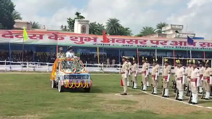 Tricolor flares up in Banka 