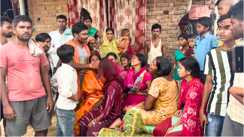 Bihar News : मोतिहारी के इन तीन गांवों में मचा कोहराम, तीर्थयात्रा पर जा रहे 11 लोगों की सड़क हादसे में हो चुकी है मौत 