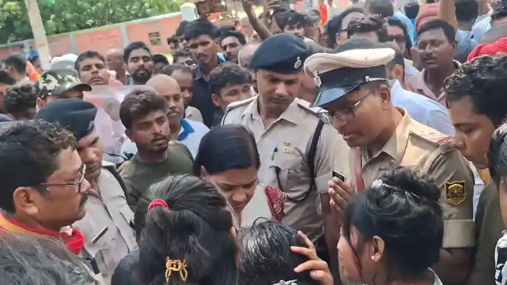 Bihar News : वीटीआर के पास बाघ के हमले से किसान की हुई मौत, 