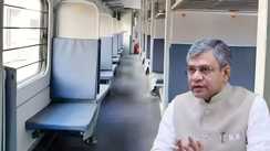 साफ होगा आम आदमी का सफर :  अब जनरल कोच में भी मिलेगी AC बोगियों जैसे चलती ट्रेन में होगी सफाई, रेलवे का प्लान तैयार