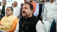 Bihar News : बैद्यनाथ धाम से पशुपतिनाथ तक बनेगा कॉरिडोर, सेमीकंडक्टर प्लांट की होगी स्थापना, मंत्री दिलीप जायसवाल ने किया ऐलान 