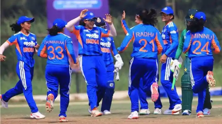 एशिया कप में भारत ने पाकिस्तान को धोया - बेटियों ने कर दिया 