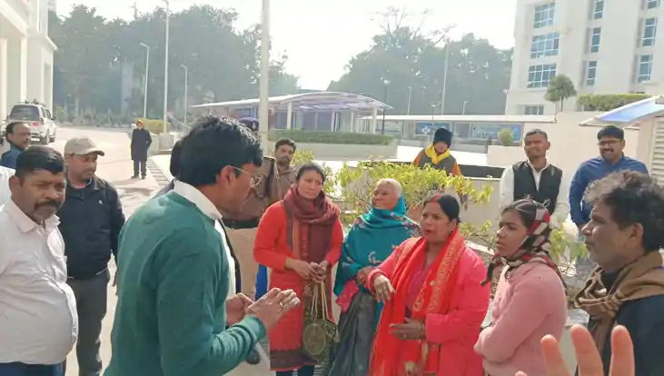 पटना में 'नशा माफिया' का आतंक: शिकायत की तो घर में घुसकर की 