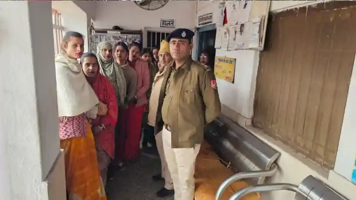 Handicapped man assaulted snatched in Ernakulam Express