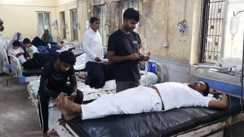 Bihar News : गोपालगंज में फ़ूड प्वाइजनिंग से एक ही परिवार के एक दर्जन लोगों की बिगड़ी तबियत, इलाके में मची अफरा तफरी 