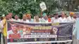 रौशन पंडित हत्याकांड पर उबाल: कलेक्ट्रेट तक उमड़ा जनसैलाब, गिरफ्तारी की मांग को लेकर किया  प्रदर्शन