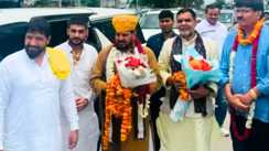 UP News : पूर्व सांसद बृजभूषण शरण सिंह का बड़ा तोहफा, WFI अध्यक्ष संजय सिंह ’बबलू’ को गिफ्ट की 1.30 करोड़ की टोयोटा वेलफायर कार