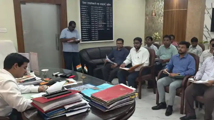 राजस्व वसूली को लेकर DM सख्त, लक्ष्य से पीछे चल रहे विभागों 