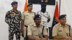 वैशाली पुलिस को बड़ी कामयाबी: 25 हजार के इनामी बदमाश को किया गिरफ्तार, फाइनेंस कंपनी में लूट की साजिश नाकाम