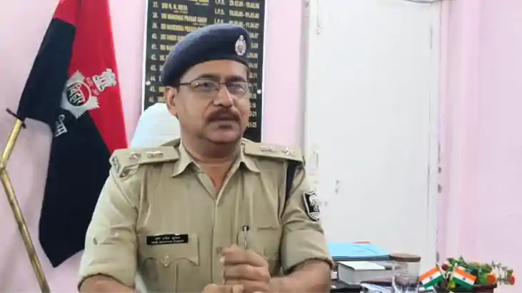 Bihar News : बिहार सरकार की महिला अधिकारी को विद्युतकर्मी से