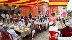 Bihar News : जदयू नेता सतीश चौधरी ने इफ्तार पार्टी का किया आयोजन, रोज़ेदारों को दी बधाई, सीएम नीतीश कुमार के उत्तम स्वास्थ्य की मांगी दुआ