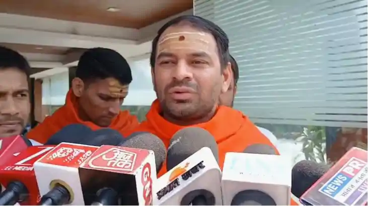 पूर्व मंत्री तेज प्रताप ने गयाजी के विष्णुपद मंदिर में की पू