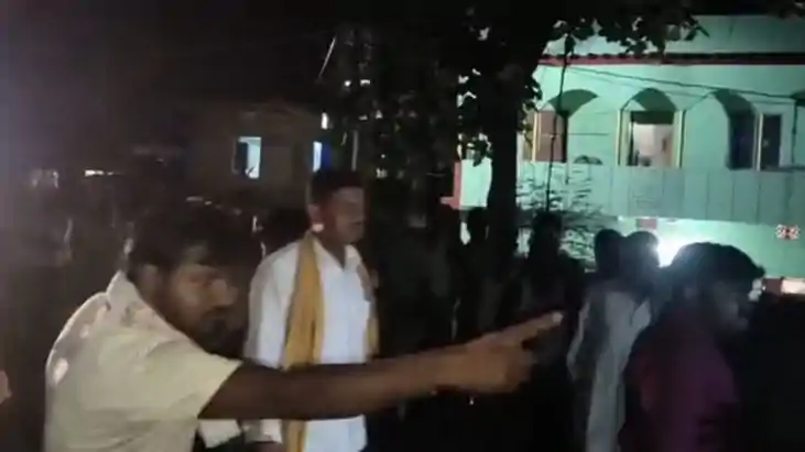 गोपालगंज में दो पक्षों के बीच खूनी संघर्ष: भाला से गोदकर बुज