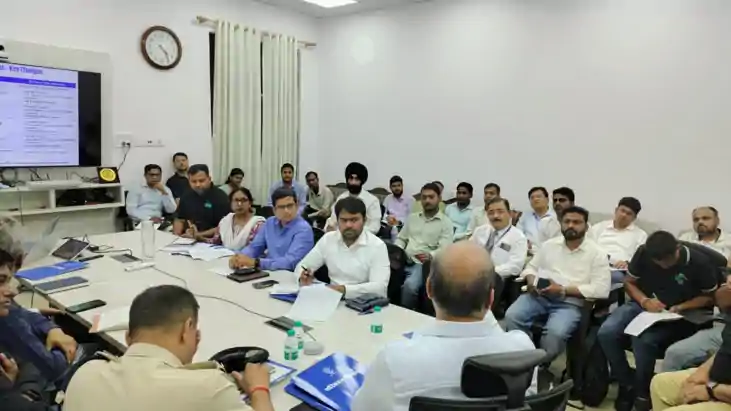पेट्रोल-डीजल की बचत एवं ईवी वाहनों को बढ़ावा देने की दिशा में