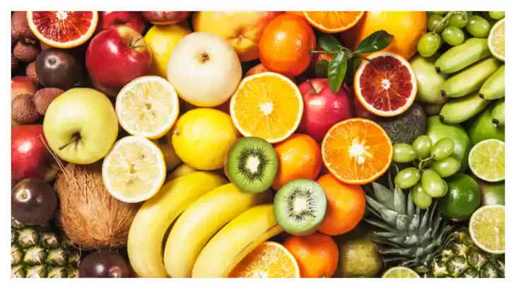 Health Tips: सर्दियों में इन फलों का करें सेवन, कई बीमारियों