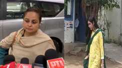 पहले बहू को रुलाया, अब बेटी की आंखों से निकले आंसू, लालू परिवार में ऐश्वर्या के बाद रोहिणी आचार्य रोते हुए निकली