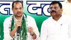 Bihar News : पटना में मुख्यमंत्री आवास के आगे छटपटाते रह गए गोपाल मंडल, सीएम नीतीश ने बुलो मंडल को दे दिया टिकट, कार्यकर्ताओं में दौड़ी ख़ुशी की लहर 