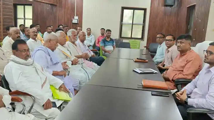 कांटी विधायक ई. अजीत कुमार की PDS के दुकानदारों को चेतावनी :