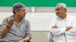Nitish Meets Lalan Singh 