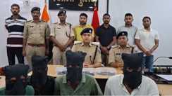 Bihar Crime : वैशाली पुलिस ने लूट की बड़ी साजिश को किया नाकाम, हथियारों के जखीरे के साथ चार अपराधियों को किया गिरफ्तार 