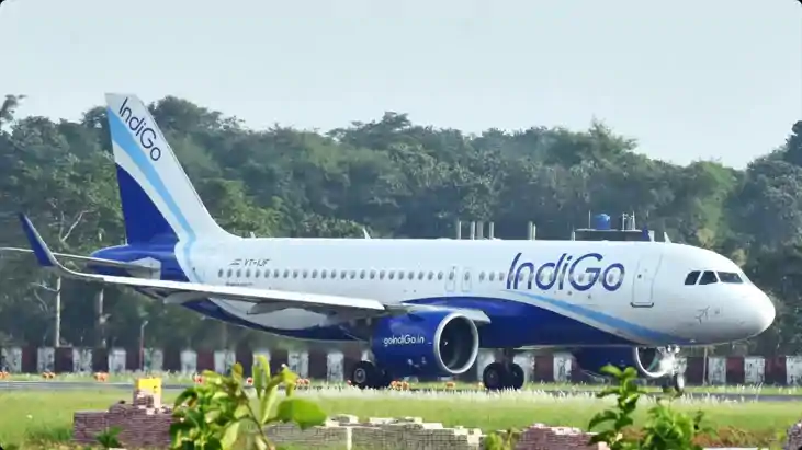 Plane Crash - बड़ा हादसा टला, रनवे से टकराई बैकॉक से आ रही इ