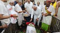 Nitish Kumar prayer at Gauri Shankar Temple in Khusrupur 