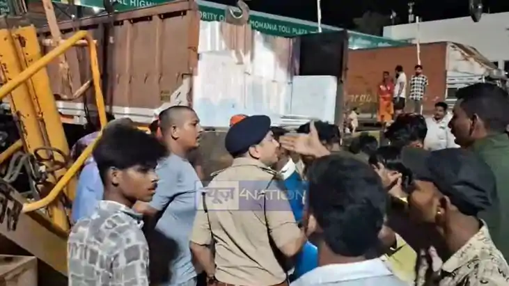 Kaimur Highway Crash Auto Hits Trailer One Dead Two Injured
