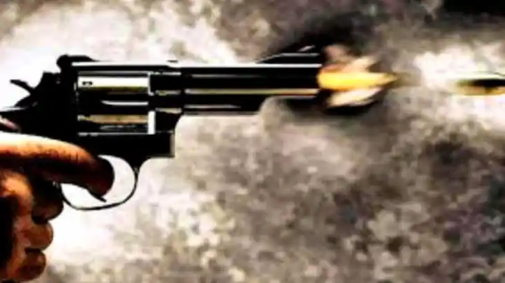 Bihar Crime : गोपालगंज में बेख़ौफ़ बदमाशों ने ट्रैक्टर चालक को