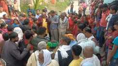 बिजली विभाग की 'कुंभकर्णी नींद' ने ली मजदूर की जान! 11 हजार वोल्ट के तार की चपेट में आने से दर्दनाक मौत, आधे घंटे बाद कटी लाइन