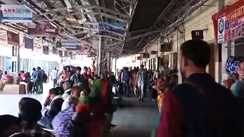 Delhi Station Stampede: दिल्ली भगदड़ के बाद रेलवे ने बढ़ाई बिहार के लोगों की मुसीबत, रद्द हुई विक्रमशिला एक्सप्रेस, पीड़ित परिजन बोले-ट्रेन नहीं चलेगी तो शव कैसे लायेंगे...    