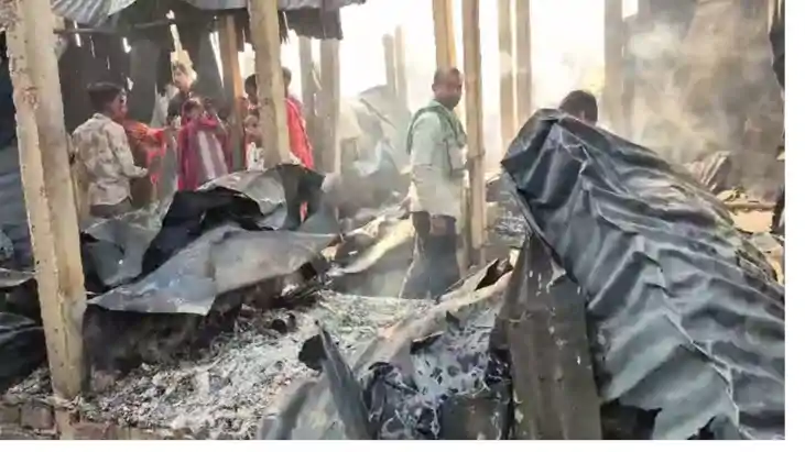 कटिहार में आग का कहर,