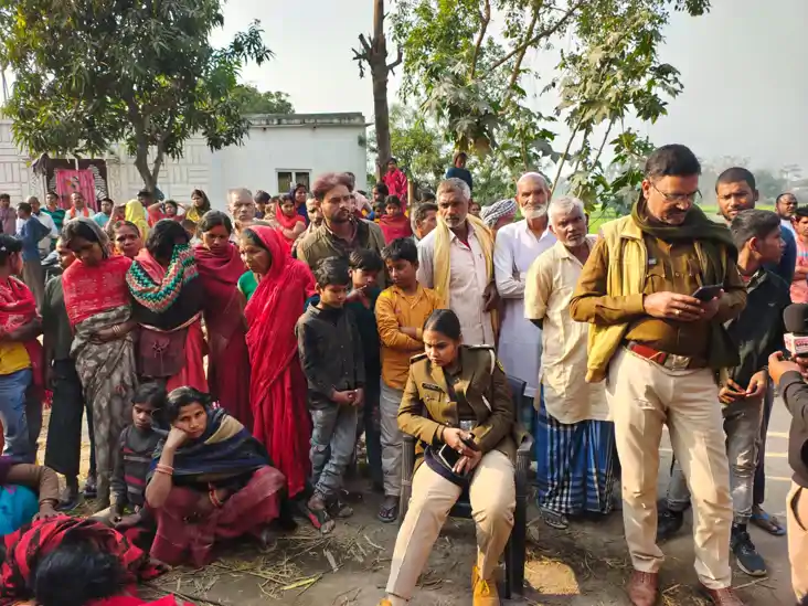 जमीन के लिए खून का प्यासा हुआ छोटा भाई, बड़े भाई को लोहे की 
