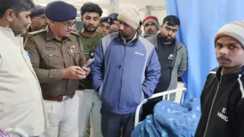 Siwan Police released the thieves  shot 2 sisters in the leg 