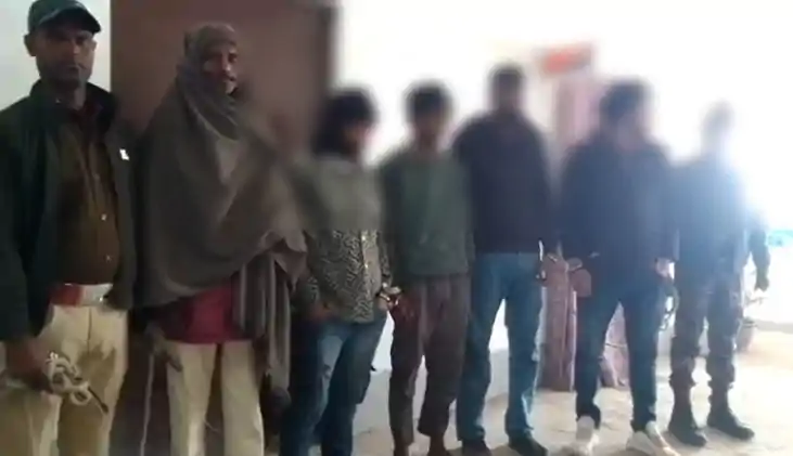 आधी रात को आरा में तहलका: पुलिस ने बीच सड़क दबोचा मौत का साम