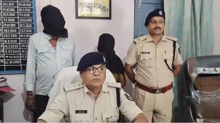 वैशाली में 'ऑपरेशन नीलकंठ' के तहत बड़ी कार्रवाई: घर से शराब 