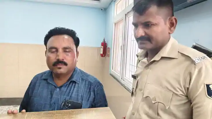 Bihar Crime : होटल में मच्छर भगाने गए पेस्ट कंट्रोलर को बदमा Bihar Crime : होटल में मच्छर भगाने गए पेस्ट कंट्रोलर को बदमा
