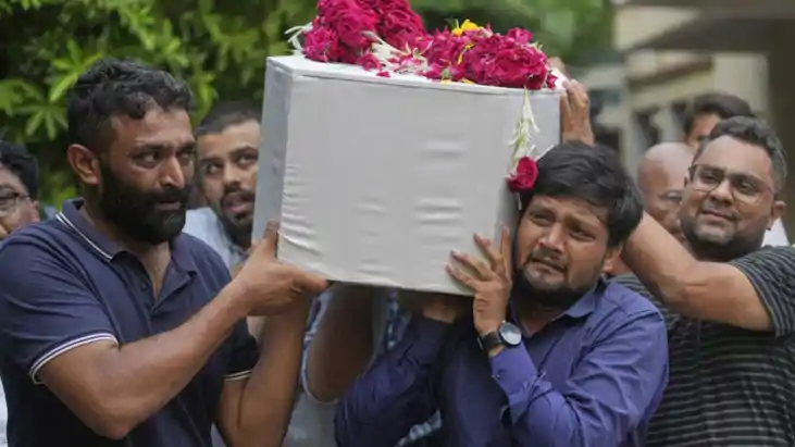 Ahmadabad Air india plane crash - अब तक 87 यात्रियों के शव ह Ahmadabad Air india plane crash - अब तक 87 यात्रियों के शव ह
