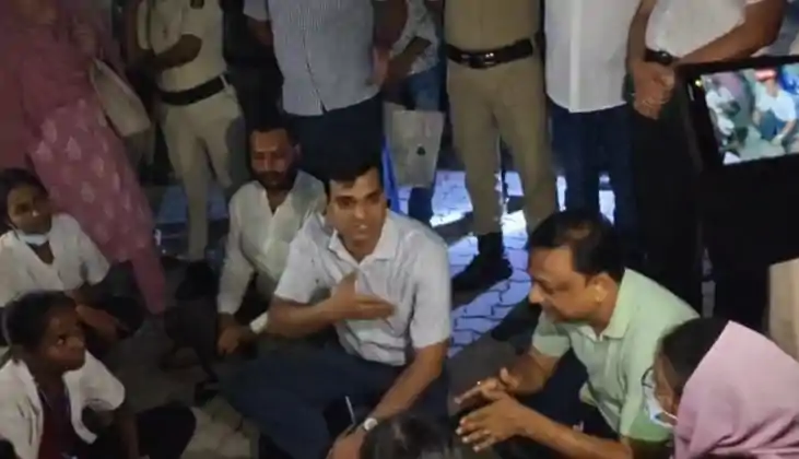 कटिहार में एएनएम छात्राओं का जोरदार प्रदर्शन, सड़क जाम के बा
