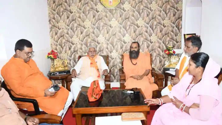 Bihar News : बोधगया मठ की बैठक में शामिल हुए विस अध्यक्ष डॉ.