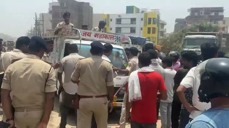 पटना में दर्दनाक सड़क हादसा: तेज रफ्तार ऑटो और बाइक में हुई 