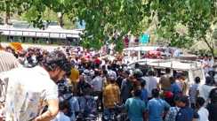 उत्तराखंड के कर्णप्रयाग में भारी बवाल : पार्किंग विवाद में सिख तीर्थयात्रियों और स्थानीय लोगों के बीच खूनी संघर्ष में 8 घायल, बदरीनाथ हाईवे पर लगा लंबा जाम