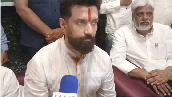 'हॉर्मुज जलडमरूमध्य' खुलते ही घटेंगे पेट्रोल-डीजल और गैस के 