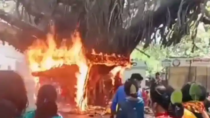banyan tree caught fire in Fatuha