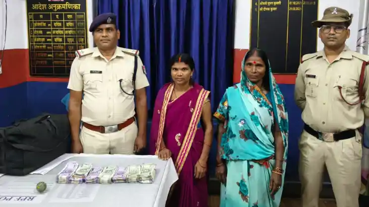Bihar News : आरपीएफ आरा की तत्परता से महिला यात्री को मिला 2