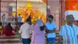 नवादा के रेलवे कॉलोनी में मां दुर्गा का पट खुलते ही उमड़ी श्रद्धालुओं की भीड़, बंगाली रीति-रिवाज से होती है पूजा