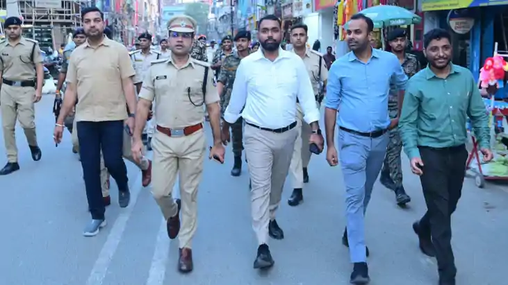 Motihari flag march by DM SP