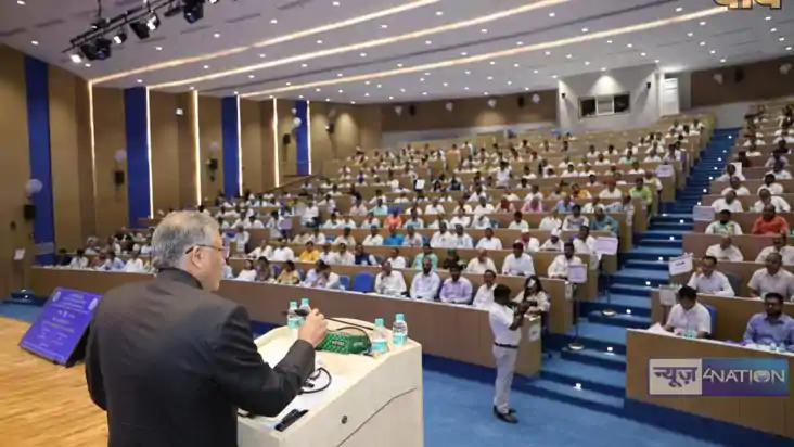 राजनीतिक दलों के साथ चुनाव आयोग भी बिहार चुनाव को लेकर हुआ ए