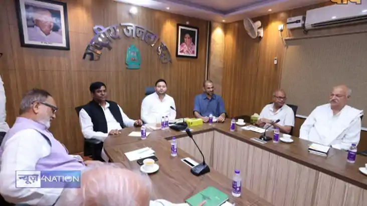 Bihar Vidhansabha chunav 2025 - तेजस्वी यादव से पहली बार मिल
