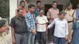 Purnea vigilance team arresting revenue employee for taking bribe