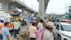 Patna Crash Bike Hits Pillar While Dodging Elderly Man 4 Hurt